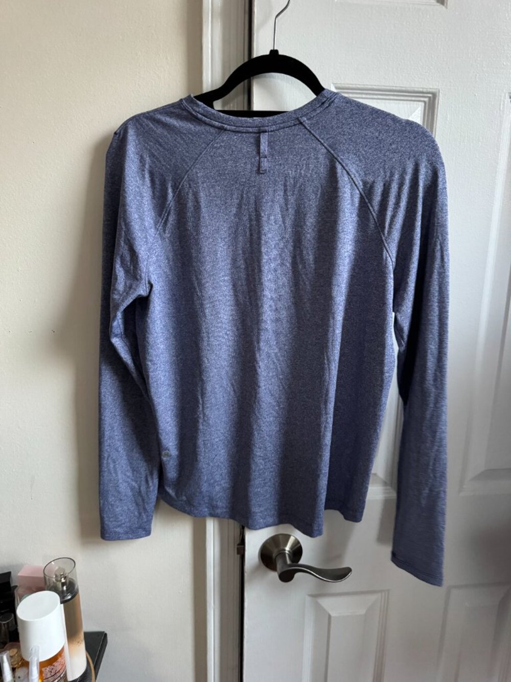 lululemon License to Train Classic-Fit Long-Sleeve Shirt Heather Larkspur - Picture 3 of 4